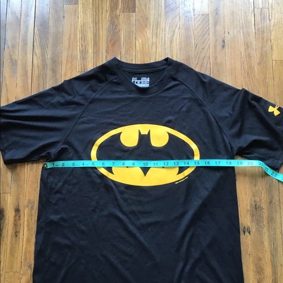 Under Amour  Batman t-shirt size SM - Picture 3 of 3
